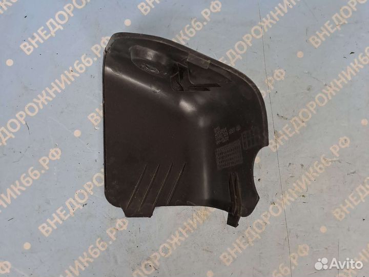 Накладка крепежа сидений Pajero 3 03-06