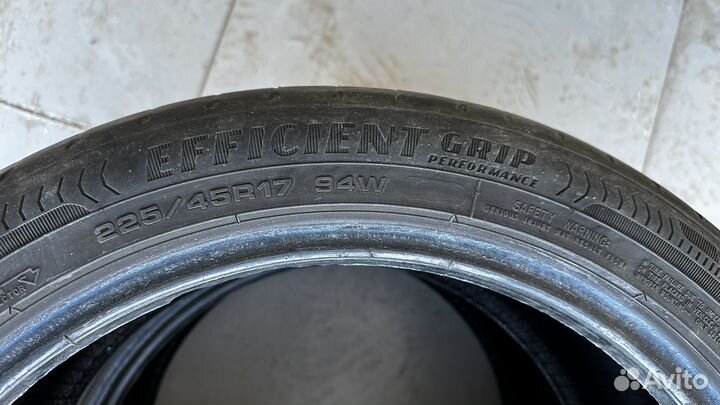 Goodyear EfficientGrip Performance 225/45 R17 94W