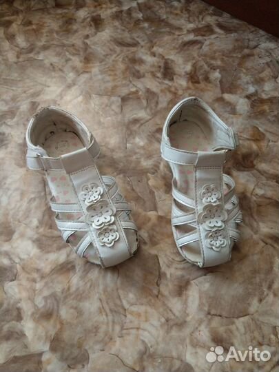 Сандали для девочки 27-28