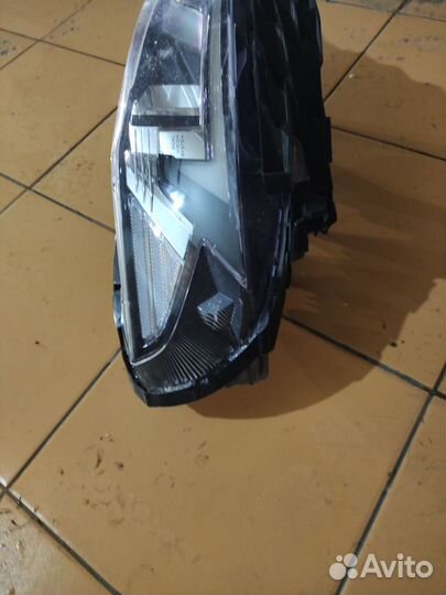 Фара передняя правая haval F7