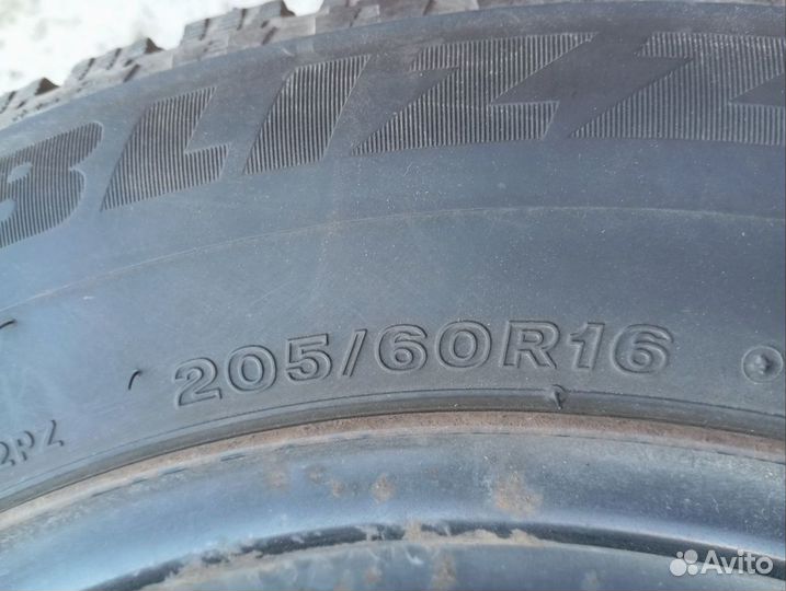 Bridgestone Blizzak Ice 205/60 R16