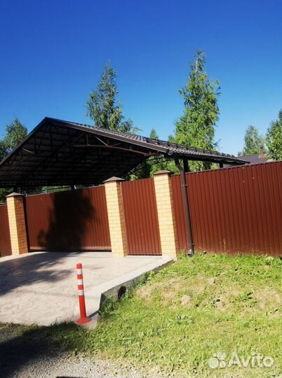 Навесы из поликарбоната / лестницы из металла