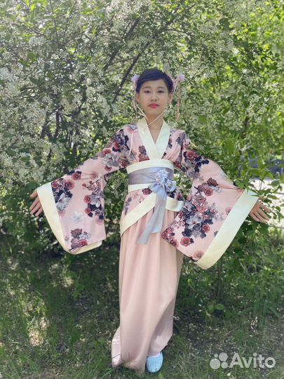 Японское женское кимоно