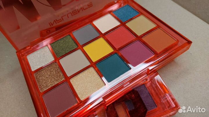 Influence Mars палетка теней