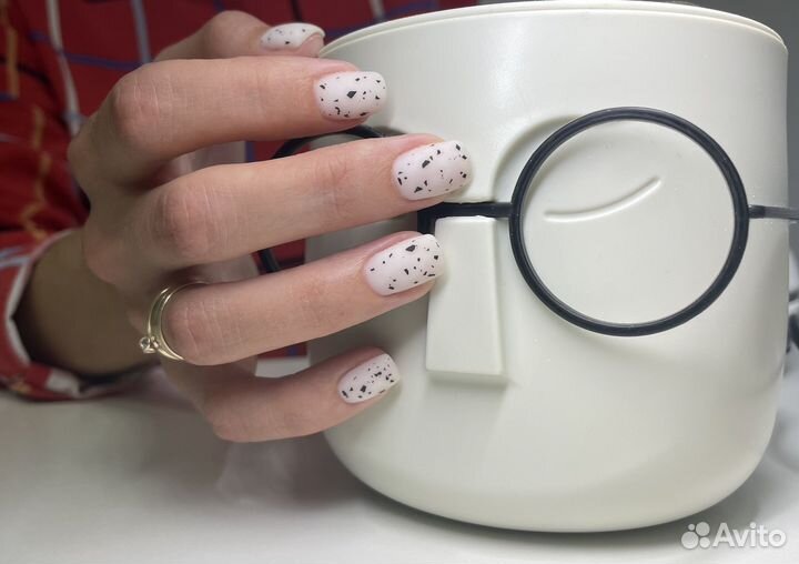 Мастер маникюра и педикюра