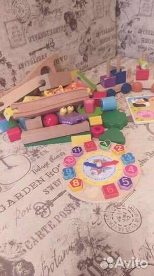 Железная дорога, игрушки из дерева