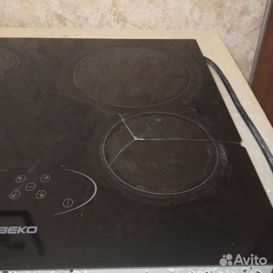 Электрическая варочная панель Beko