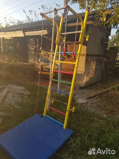 Продаётся детская спортивная стенка