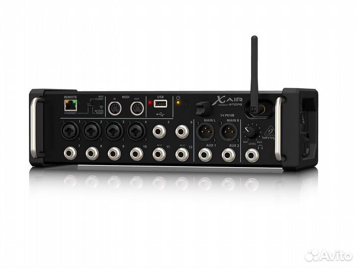 Behringer XR12 рэковый микшер