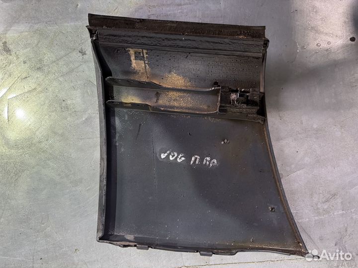 Накладка переднего правого крыла Land Rover Range