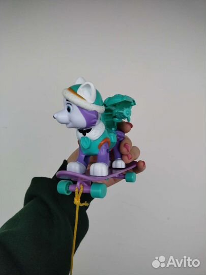 Щенячий патруль Эверест на скейте