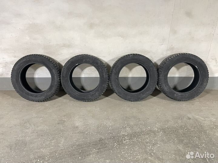 Nokian Tyres Hakkapeliitta 8 SUV 225/60 R17