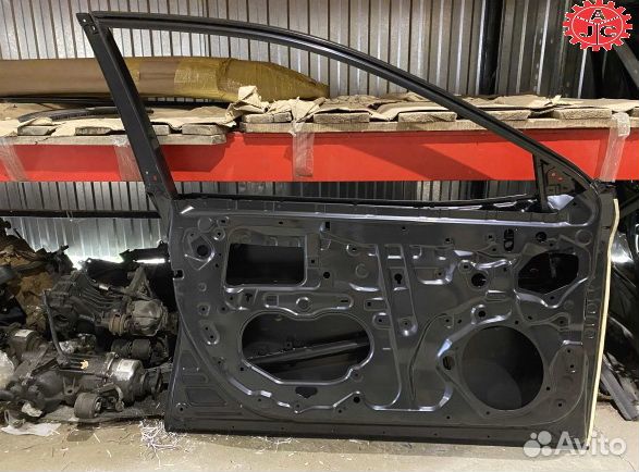 Дверь передняя левая новая Toyota Camry 70