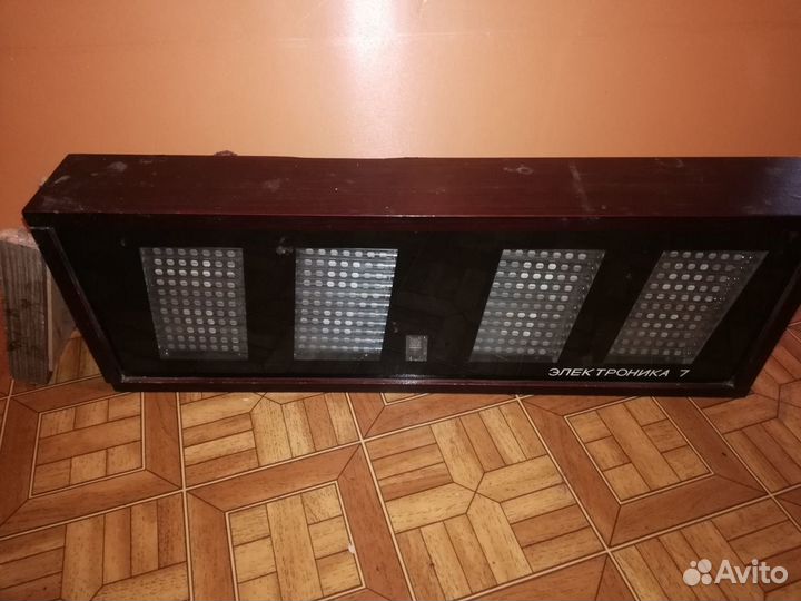 Часы Электроника-7