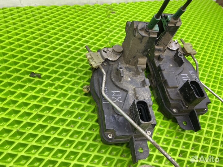 Замок водительской двери Opel Astra h седан