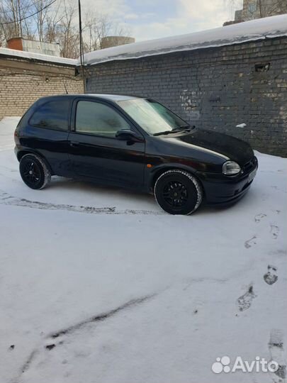 Opel Corsa 1.4 AT, 1996, 10 000 км