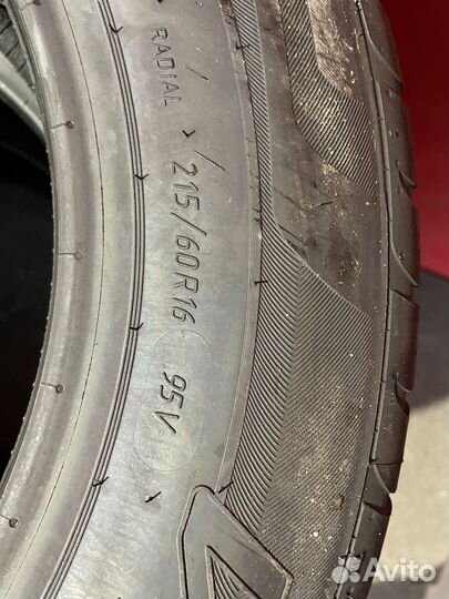 Viatti Strada Asimmetrico V-130 215/60 R16 95V