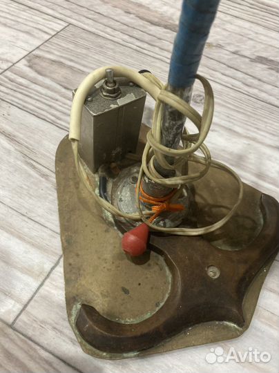 Лампа настольная