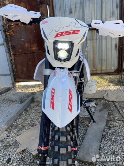 BSE Z1 Atlas white