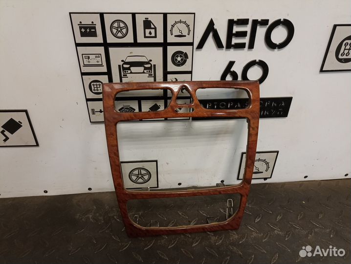 Накладка декоративная для Mercedes Benz W203