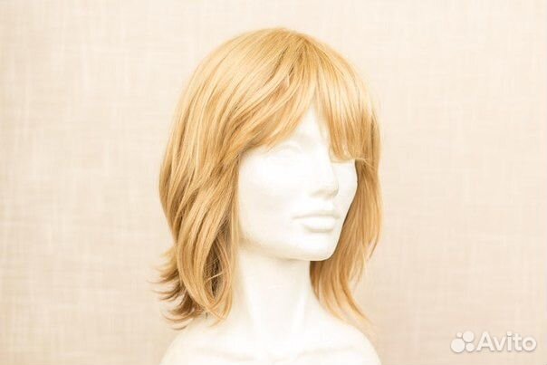Парик натуральный женский