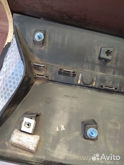 Молдинги на двери Рено каптюр 2019