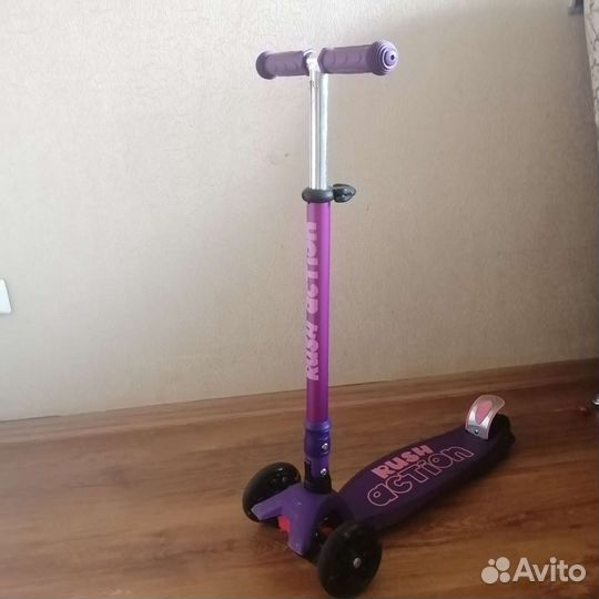 Самокат детский трехколесный