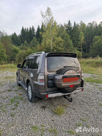 Mitsubishi Pajero 3.2 AT, 2011, 130 000 км