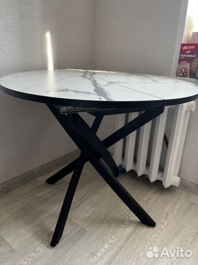 Стол кухонный круглый