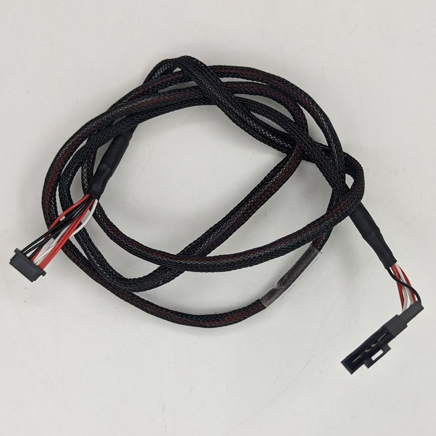 [46C9793] Кабель Lenovo M5200 Serveraid, 925mm