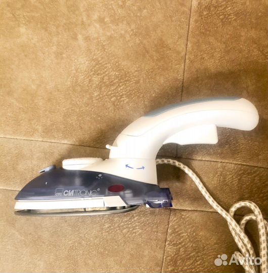 Утюги: большой Phillips и маленький дорожный