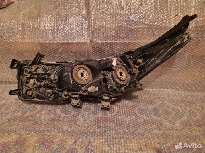 Фонарь правый Toyota Corolla E180 12-18г