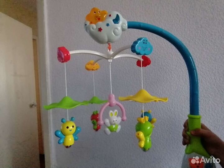 Мобиль на детскую кроватку