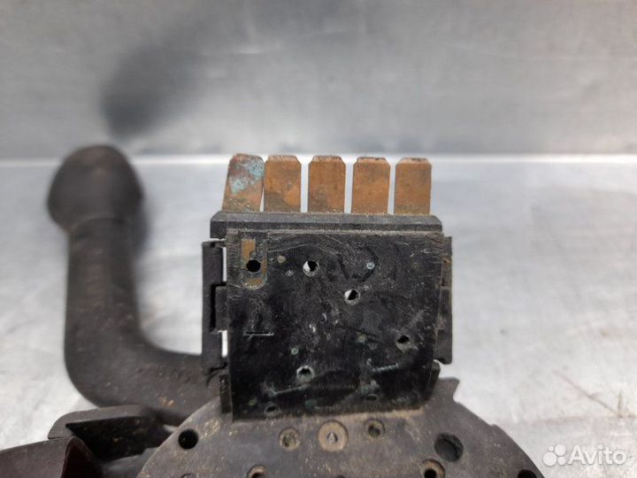 Переключатель поворотов подрулевой Volkswagen Golf