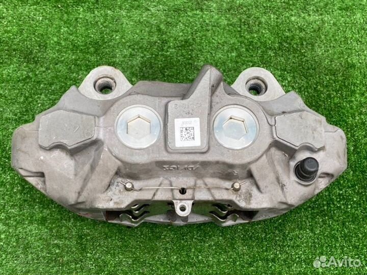 Суппорт тормозной передний правый Mercedes-Benz