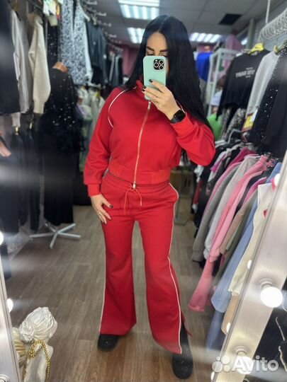 Костюм спортивный