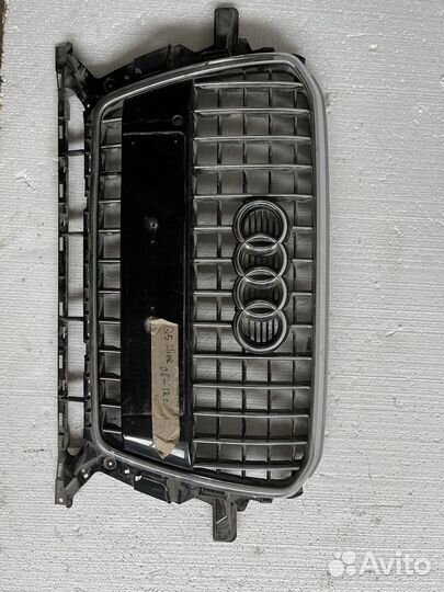 Решетка радиатора Audi q5