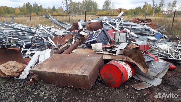 Приём лома чёрного и цветных металлов