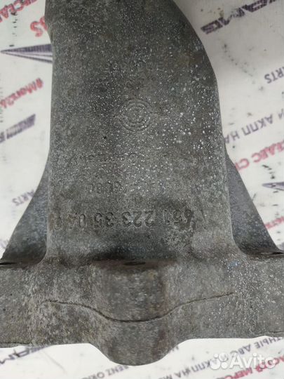 Лапа двигателя om651 w212 w204 Mercedes