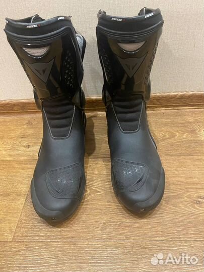 Мотоботинки Dainese