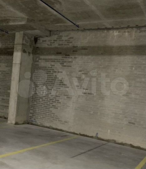 Машиноместо, 14 м²