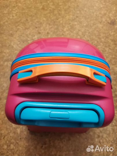 Чемодан на колесах детский