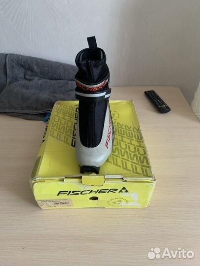 Лыжные ботинки fischer,размер 38 Евро