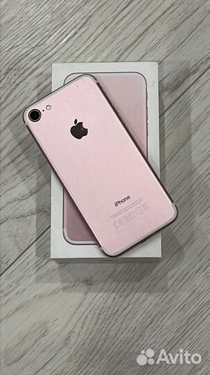 Телефон iPhone 7
