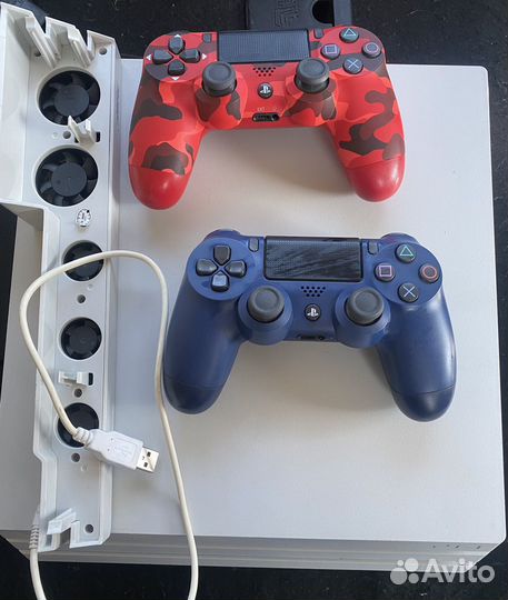 Sony PS4 pro 1tb 2 геймпада 18 дисков
