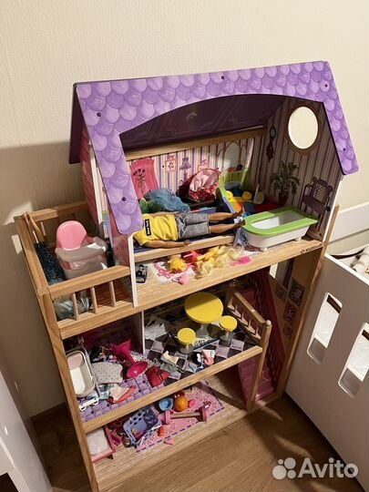 Большой кукольный домик деревянный