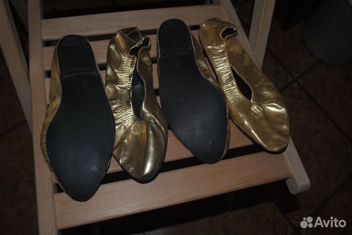 Золотые кожаные тапочки для восточных танцев