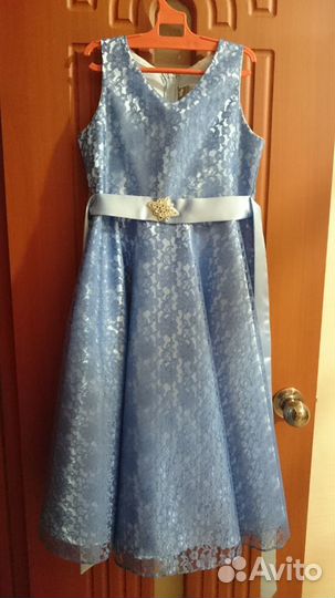 Платье праздничное