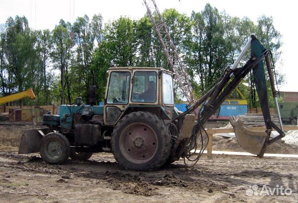 Услуги трактора экскаватора