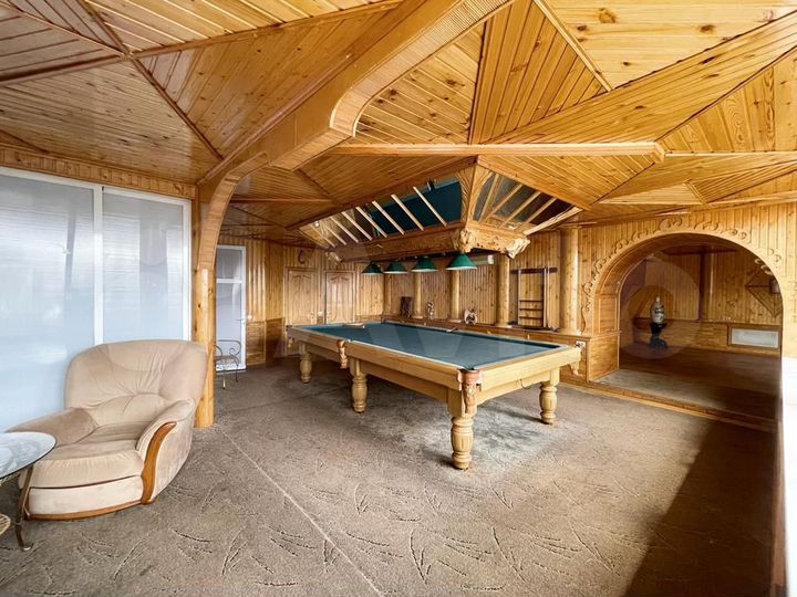 Дом 230 м² на участке 5 сот.